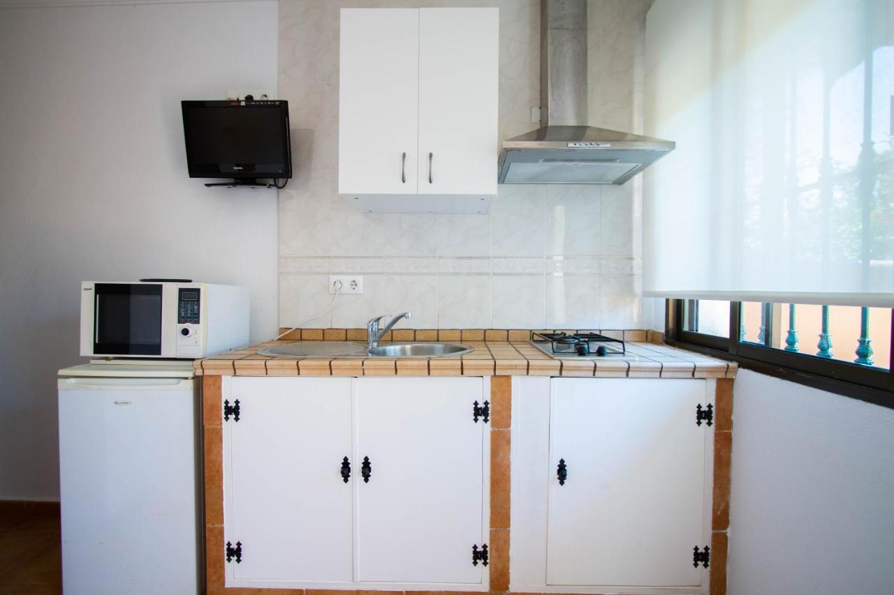 Apartamentos Turisticos Trajano ボロニア エクステリア 写真