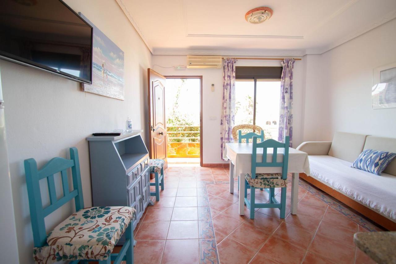 Apartamentos Turisticos Trajano ボロニア エクステリア 写真