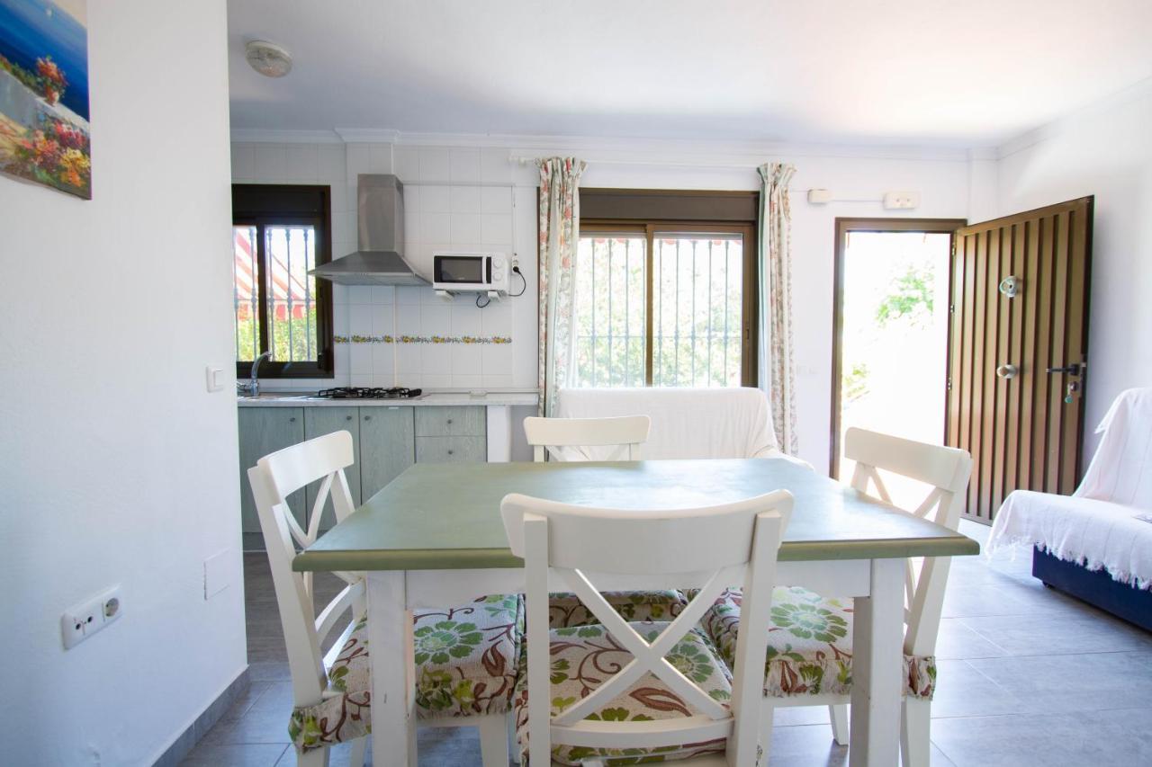 Apartamentos Turisticos Trajano ボロニア エクステリア 写真