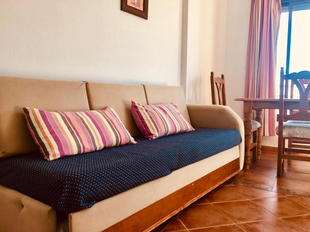 Apartamentos Turisticos Trajano ボロニア エクステリア 写真